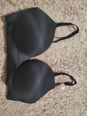 Victoria's Secret Wireless Push-up Bra